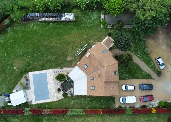 Le Pause Des Pilotes - 4pers - Circuit Bugatti *