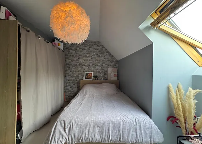 Le Pause Des Pilotes - 4pers - Circuit Bugatti Beaufay